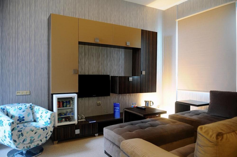 Orty Airport Hotel อิซมีร์ ภายนอก รูปภาพ