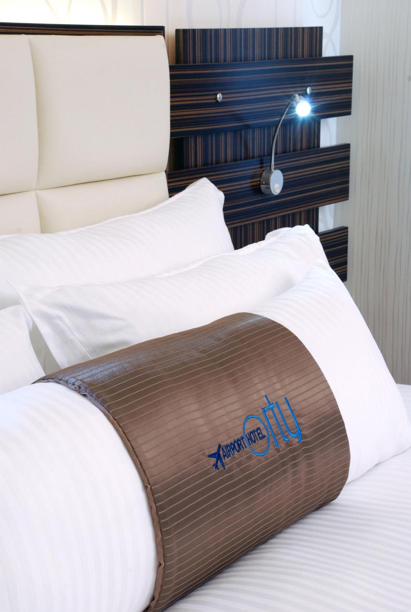 Orty Airport Hotel อิซมีร์ ภายนอก รูปภาพ