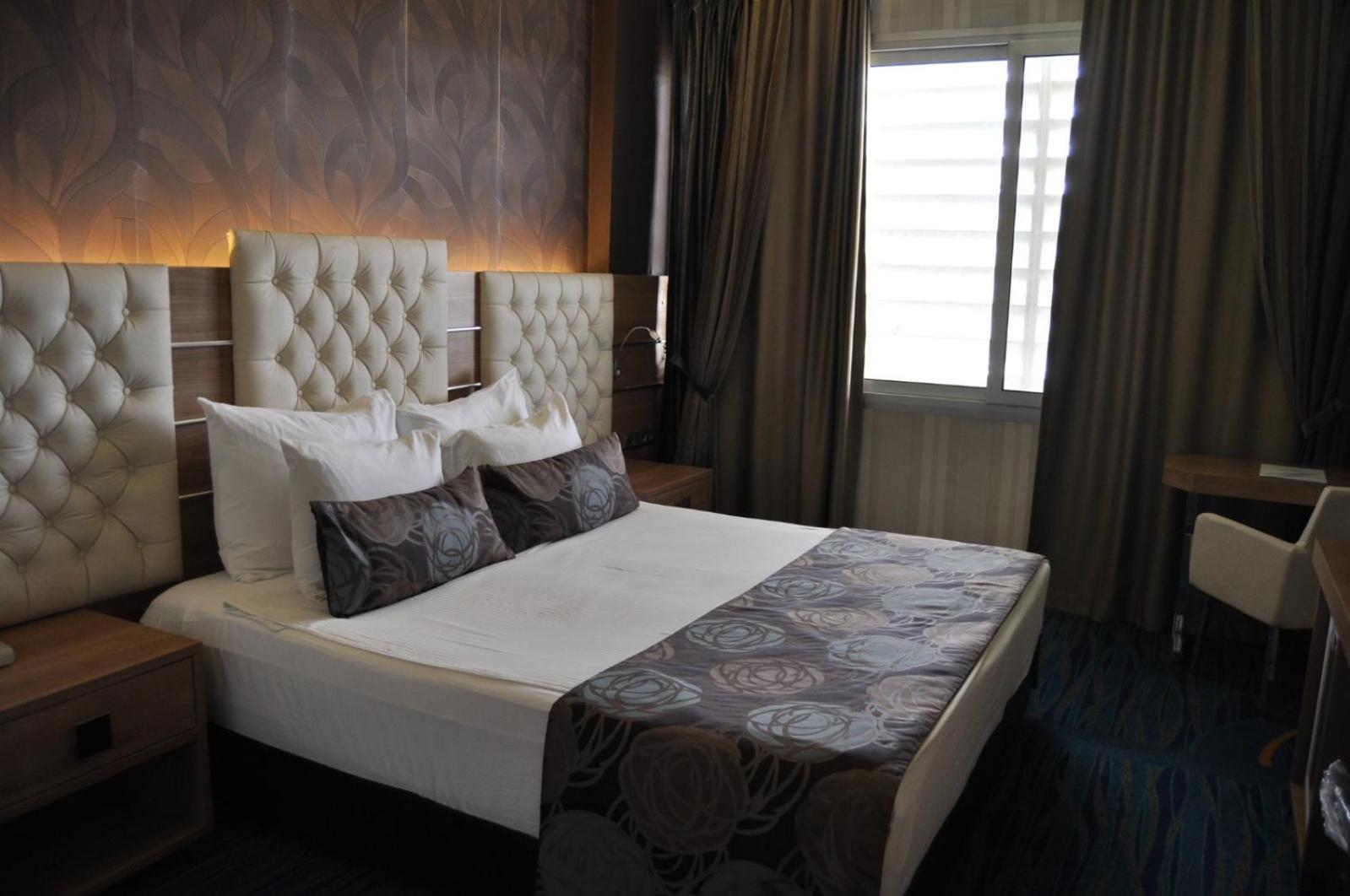 Orty Airport Hotel อิซมีร์ ภายนอก รูปภาพ