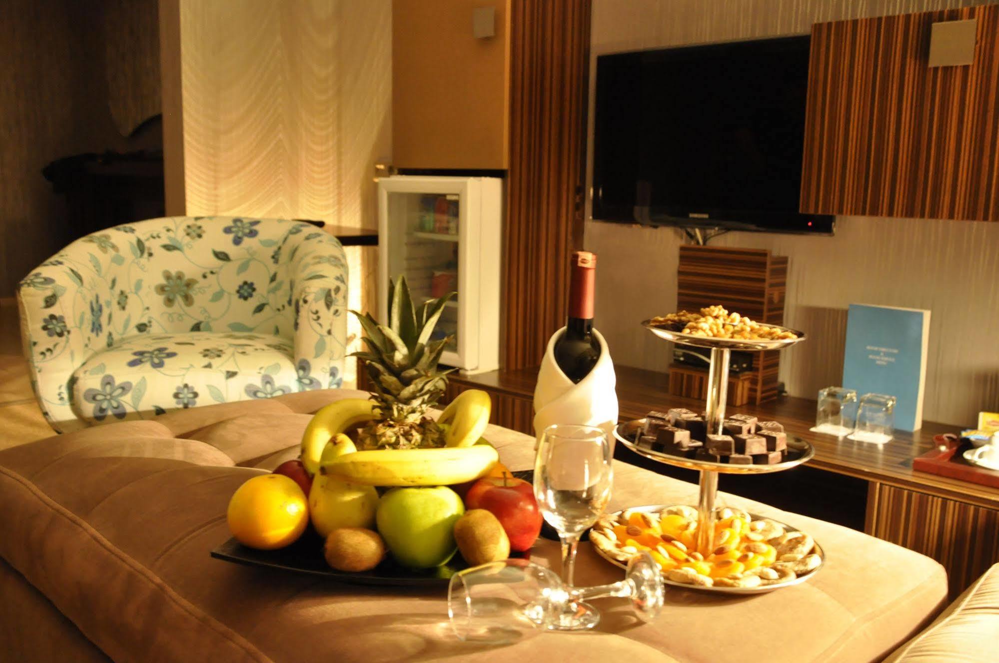 Orty Airport Hotel อิซมีร์ ภายนอก รูปภาพ