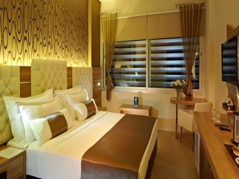 Orty Airport Hotel อิซมีร์ ภายนอก รูปภาพ