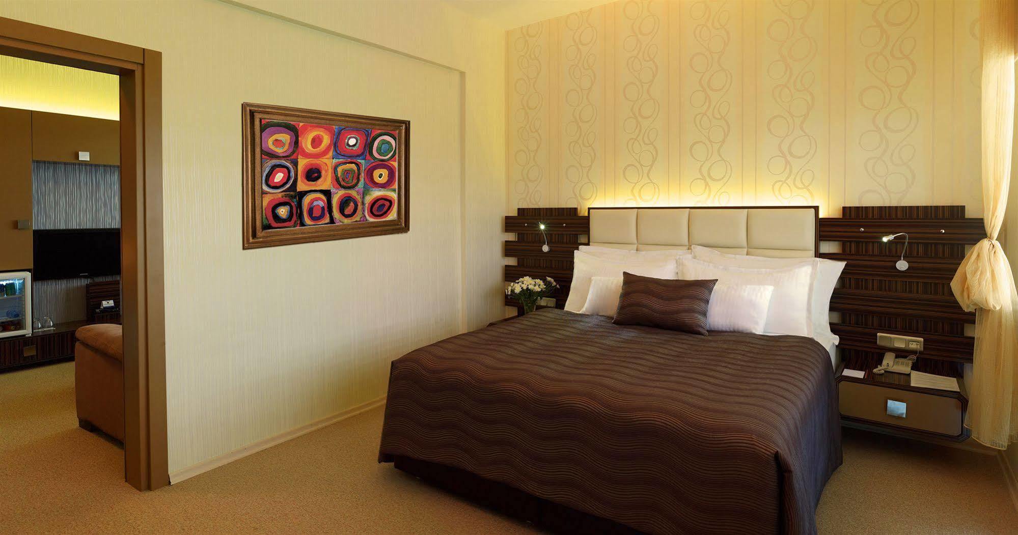 Orty Airport Hotel อิซมีร์ ห้อง รูปภาพ